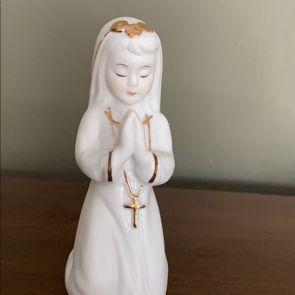 Toys and dresses - Picture 2 of 12